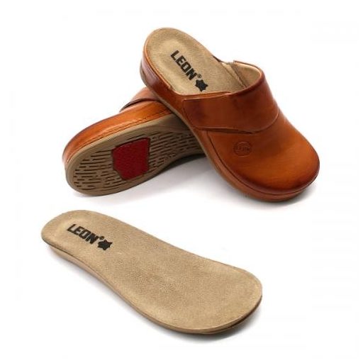 2019 Leon kivehető talpbetétes, tépőzáras bőr gyógyklumpa konyakbarna