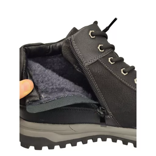Comjeans bélelt férfi bakancs fekete