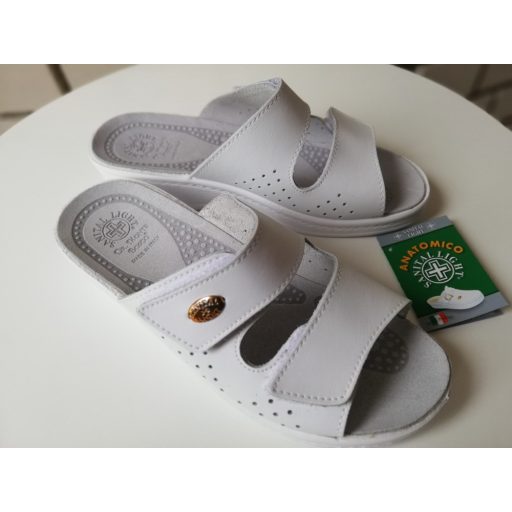 Sanital Light 375 tépőzáras gyógypapucs fehér