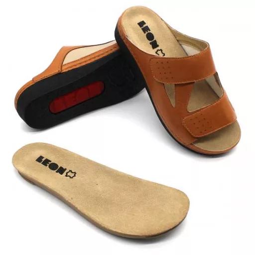 5010 Leon kivehető talpbetétes nappa bőr tépőzáras gyógypapucs konyakbarna