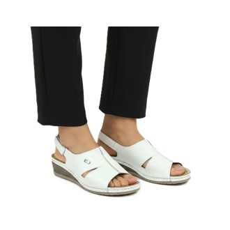 HELÉNA női sarokpántos kényelmi szandál fehér