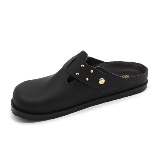 7002 Leon divatos női bőr klumpa – csatos, díszített, anatómiai talppal fekete