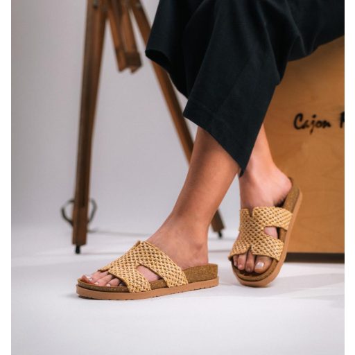 7031 Leon Divatos női egybefejű bőr papucs parafa talpon