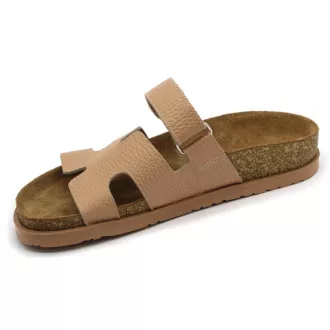   7032 Leon Divatos női bőr papucs – anatómiai talppal, beige pánttal